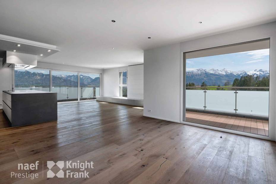 Appartement en attique de 5.5 pièces avec une vue panoramique sur les Alpes fribourgeoises à vendre à Bulle