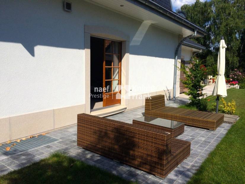 Magnfique propriété individuelle avec 2 dépendances et un beau jardin arboré